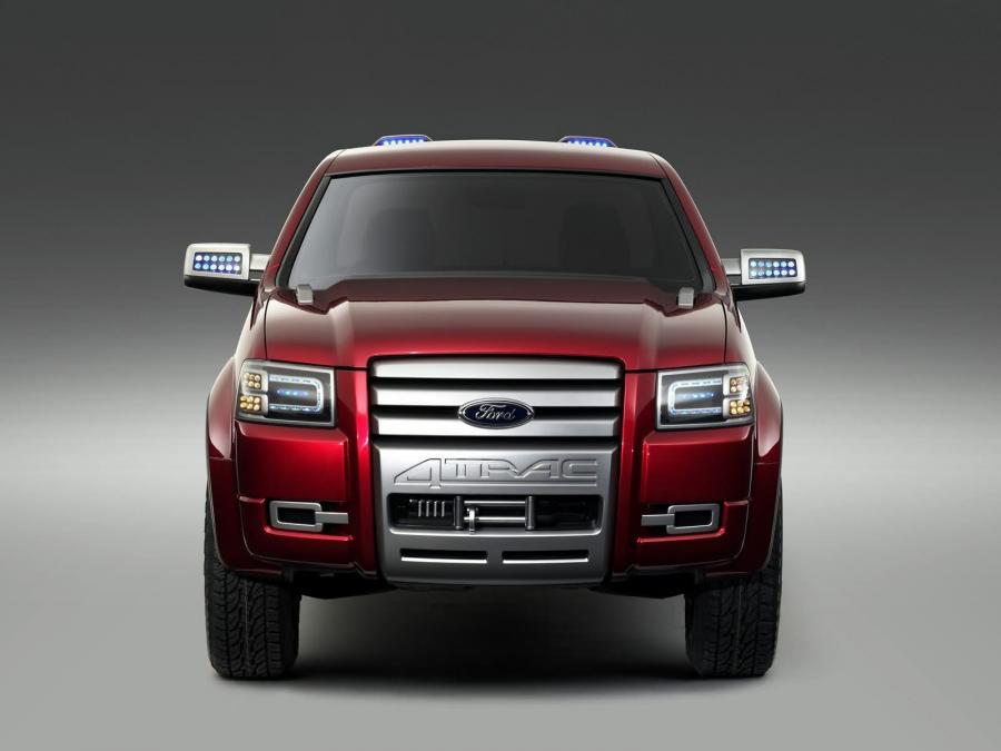  Ford 4-Trac Pick-Up Concept 2005 года  (фото 13 из 23)